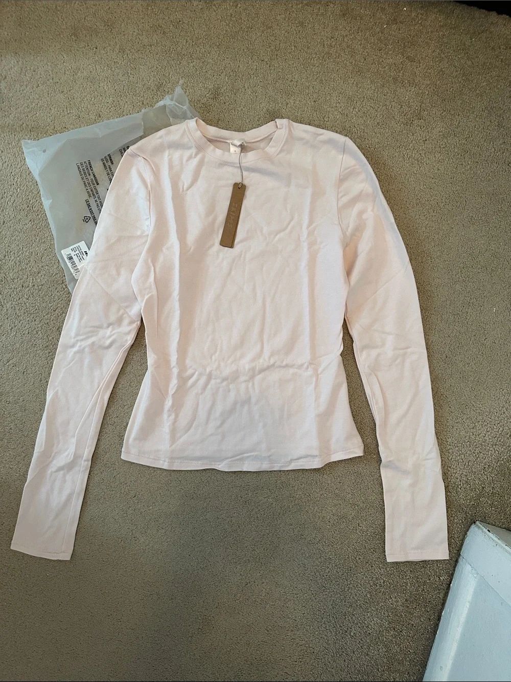 NWT Skims Pink Medium Long sleeve